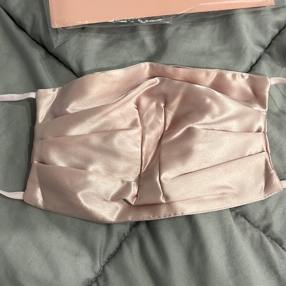 Slip silk face mask - Picture 3 of 3
